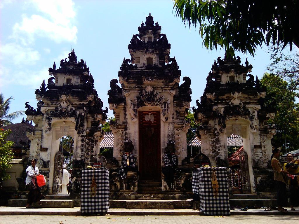 Deva Devi Beach Inn Luxury Batununggul Exterior photo